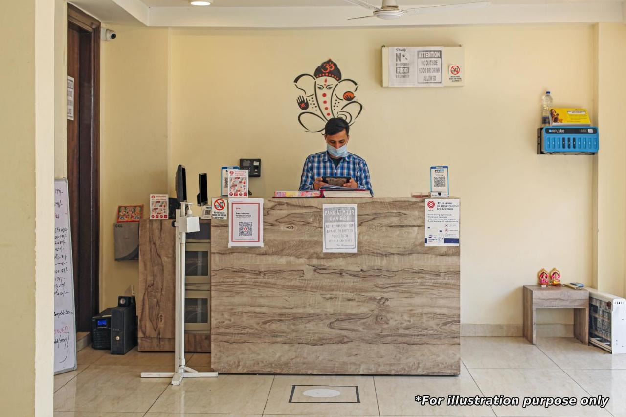 Flagship Cozy Stay Kharghar Koparpāda Exteriör bild